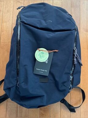 BELLROY VENTURE Ready Pack Backpack in Blue
